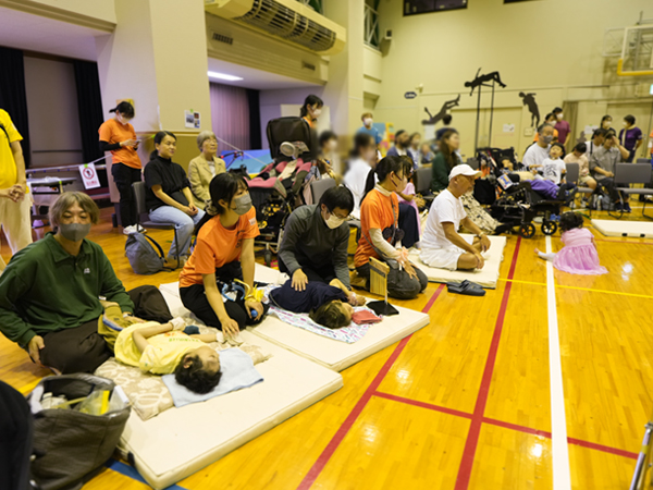 おまつり開催を待つ利用者様